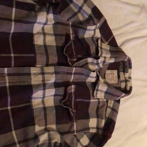 American Eagle button down - Picture 3 of 3